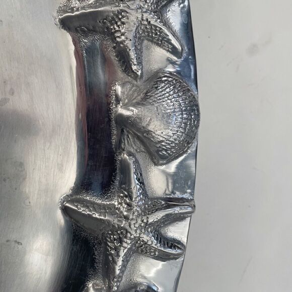 Mariposa Starfish and Scallop Shell Silver Oval Platter 17” x 12” - Picture 4 of 8